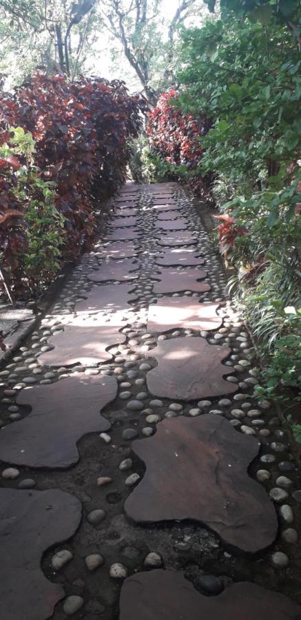 Strawberry Country Mahābaleshwar Exterior foto