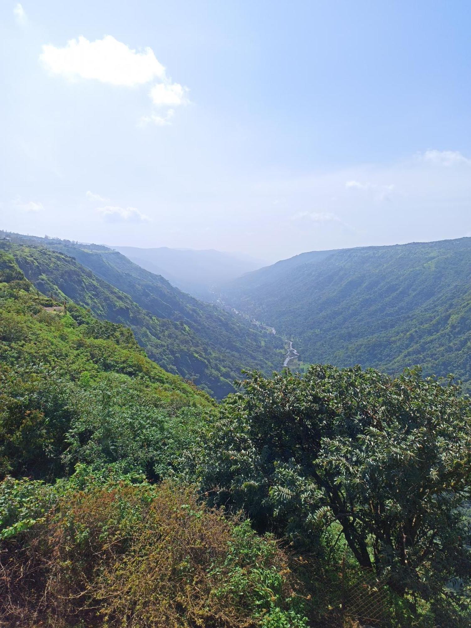 Strawberry Country Mahābaleshwar Exterior foto